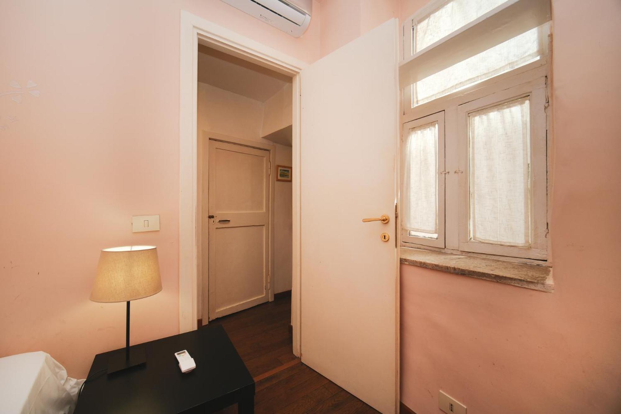 Pettinari By Buddyrent Apartment *